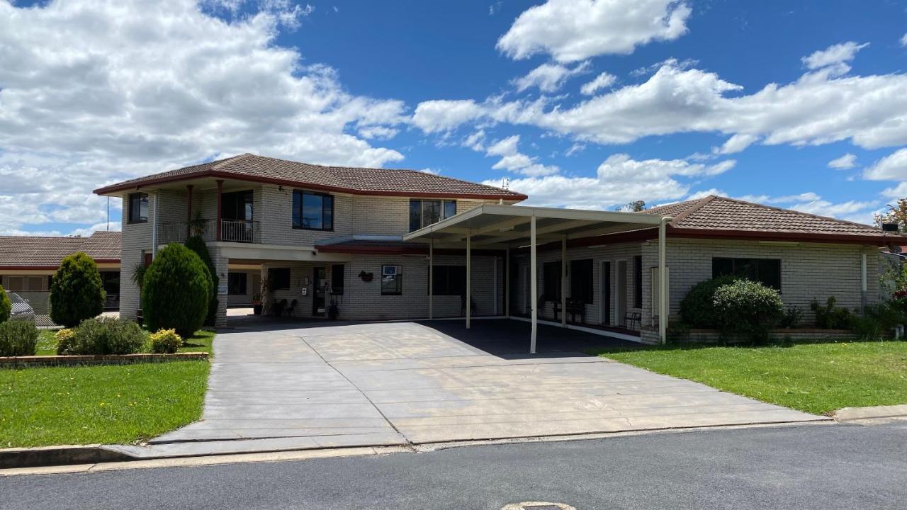 Sapphire City Motor Inn Inverell Exterior foto