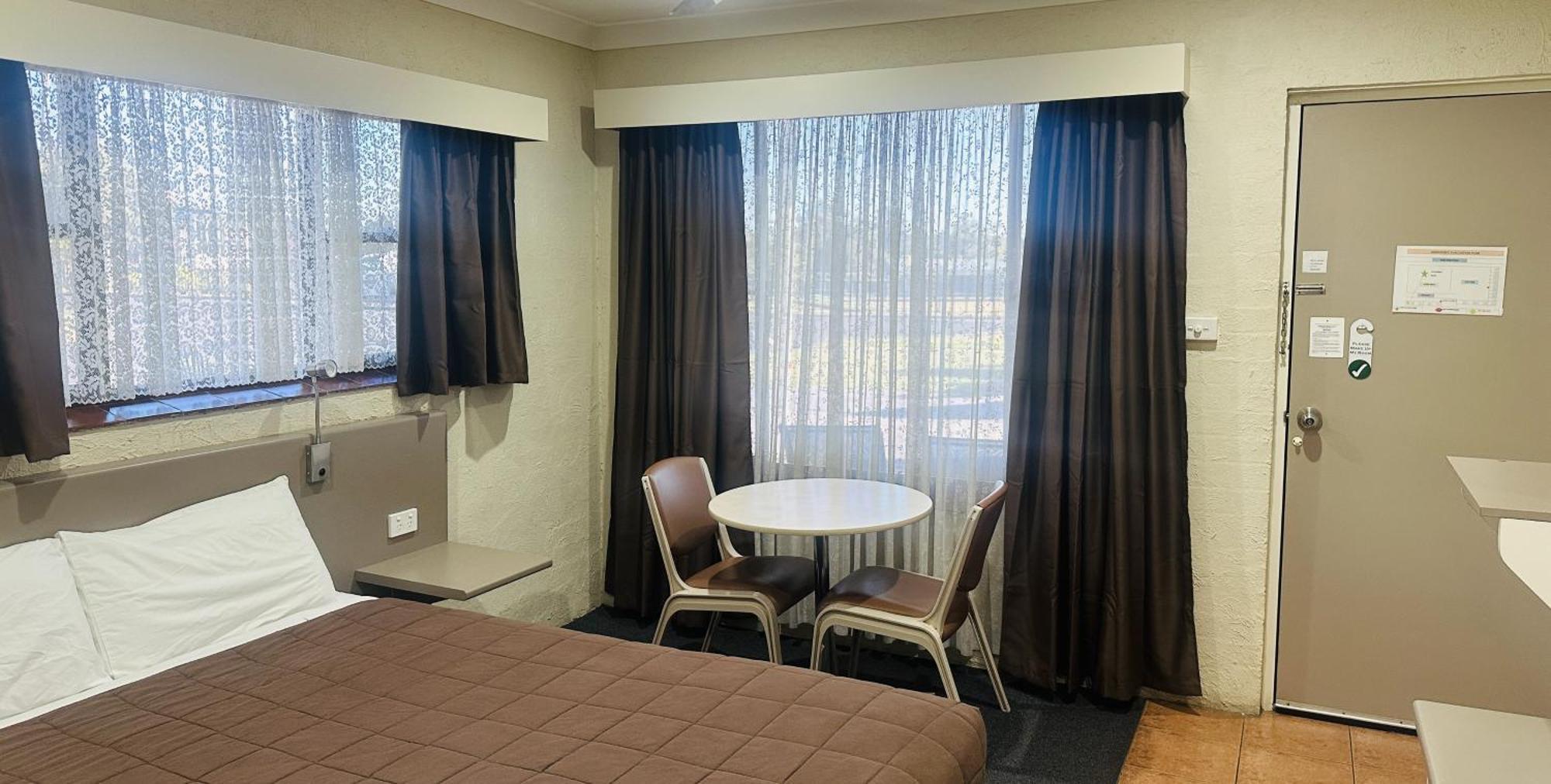 Sapphire City Motor Inn Inverell Exterior foto