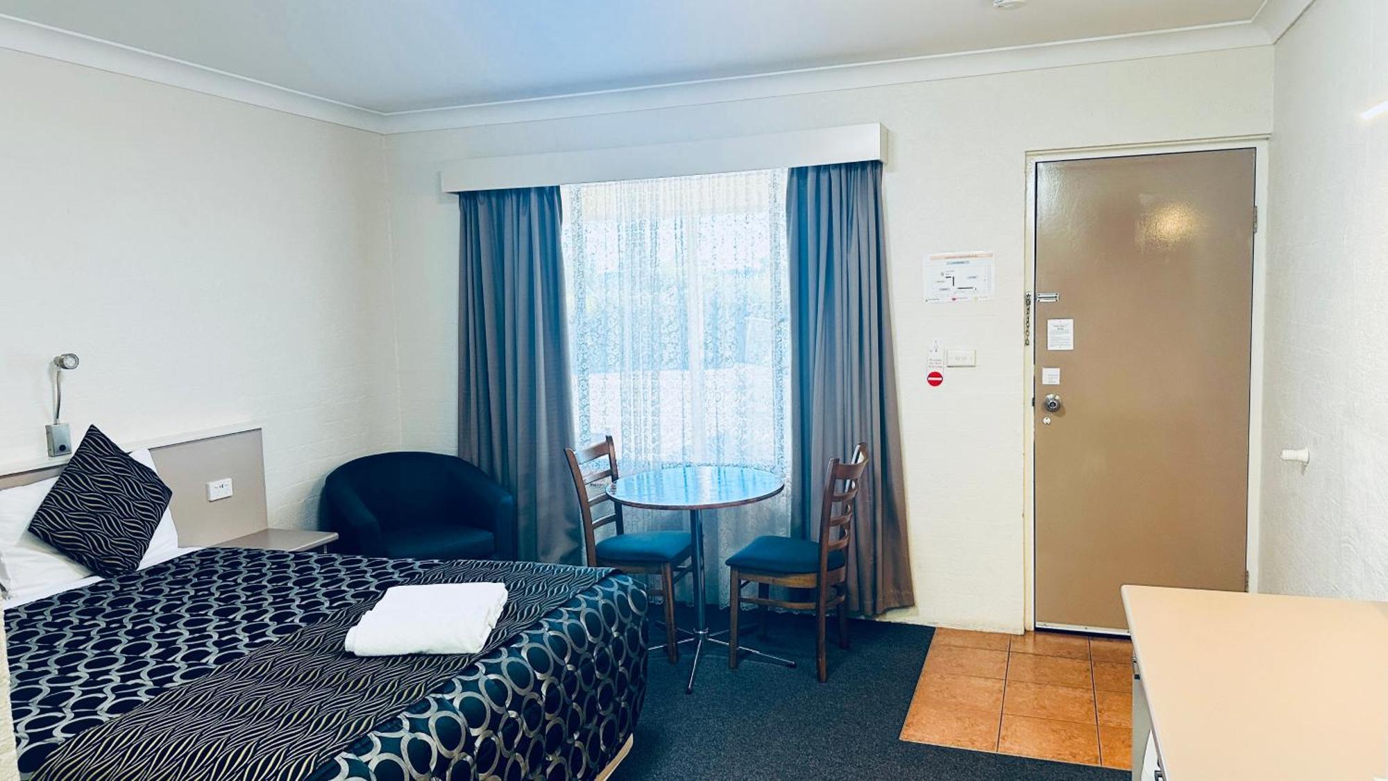 Sapphire City Motor Inn Inverell Exterior foto