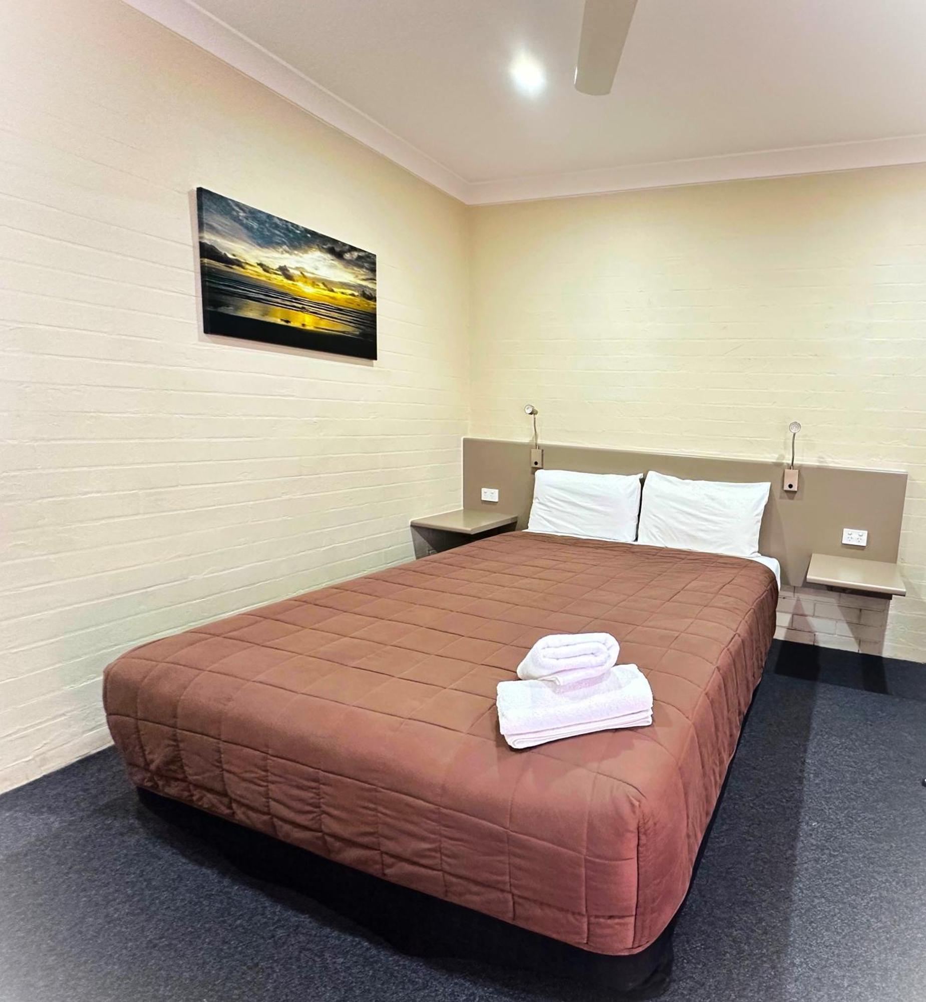 Sapphire City Motor Inn Inverell Exterior foto