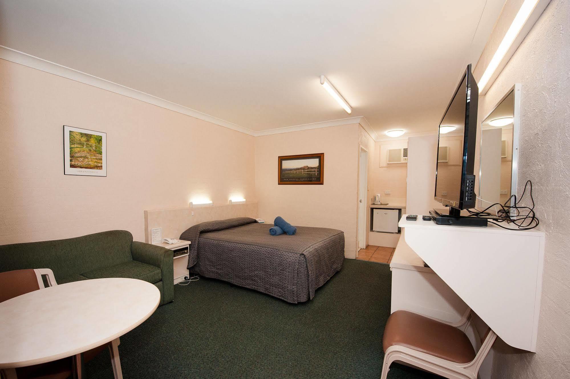 Sapphire City Motor Inn Inverell Exterior foto